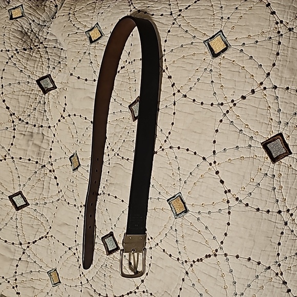 Levi's Other - Men's Levi's Belt (26-28)